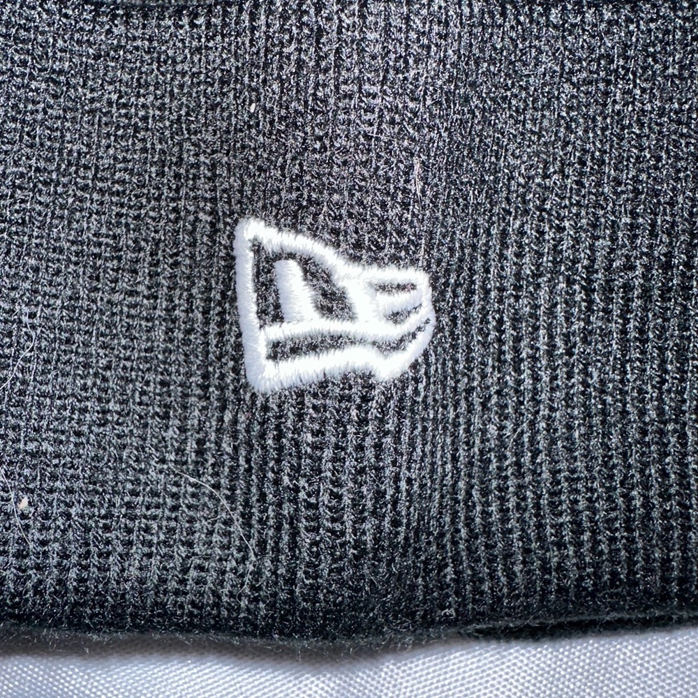 Supreme x New Era devils “S” beanie NWT - Picture 3 of 4
